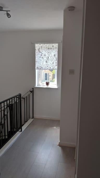Private 2 Bed Flat Close To Excel & City Airport London Eksteriør billede