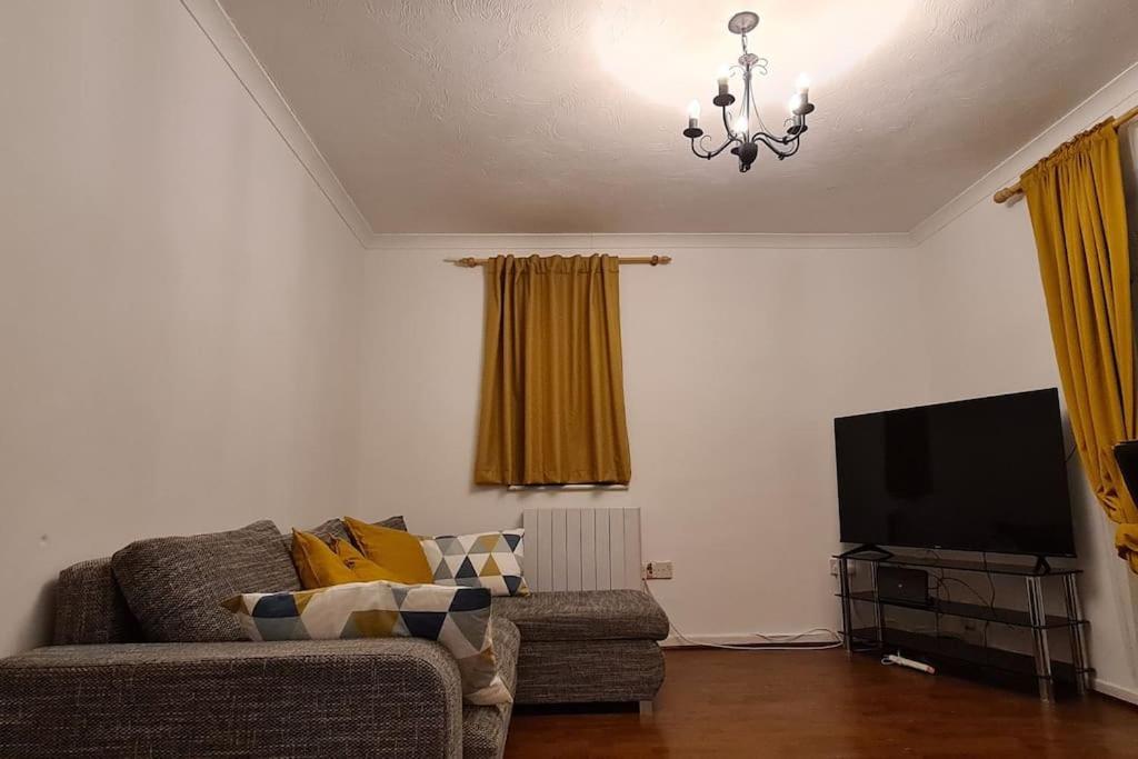 Private 2 Bed Flat Close To Excel & City Airport London Eksteriør billede
